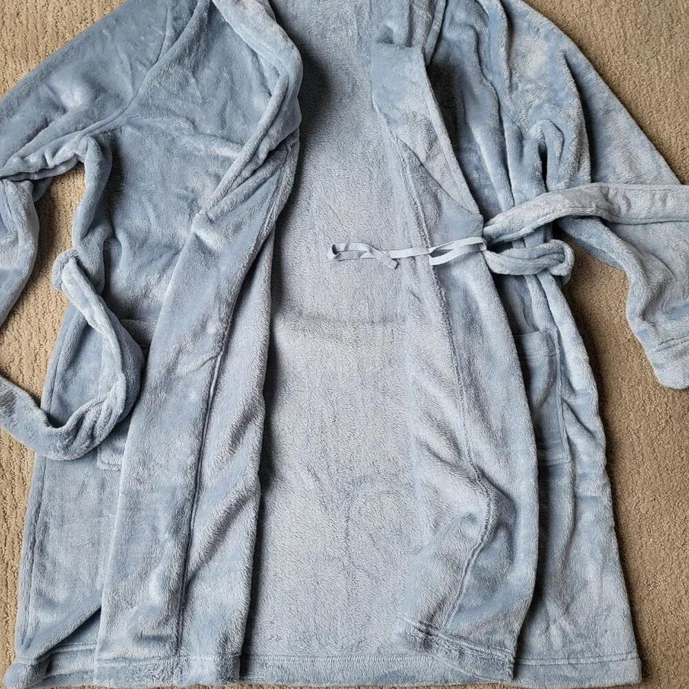 Women’s Mid-Length Plush Robe – Dusty Blue – Size XL – NWT